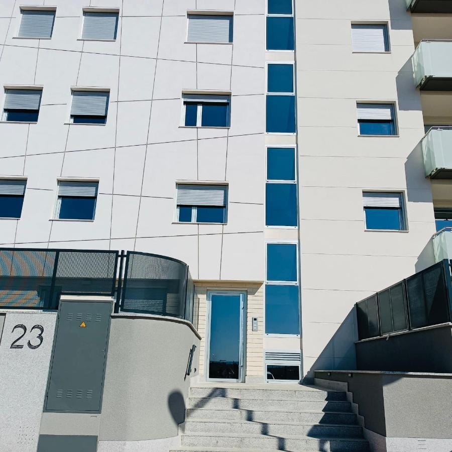 Precioso Piso Monzon Terraza, Parking,Piscina,Zona De Juegos Monzón Εξωτερικό φωτογραφία